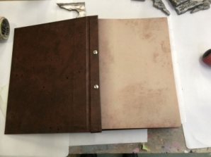 本をエイジング加工する