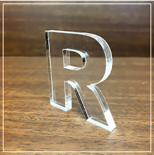 アクリル切り文字