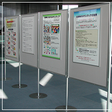 展示会の説明パネル
